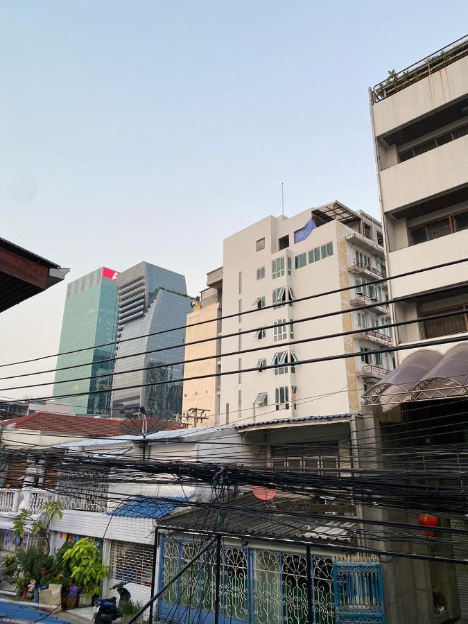 Sura Hostel Bangkok Near Mrt Phra Ram 9 Exterior photo