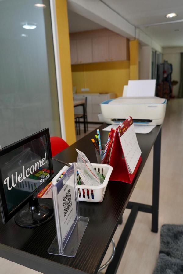 Sura Hostel Bangkok Near Mrt Phra Ram 9 Exterior photo
