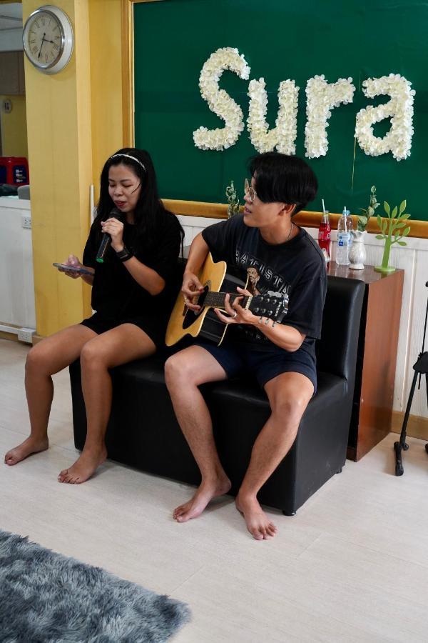Sura Hostel Bangkok Near Mrt Phra Ram 9 Exterior photo