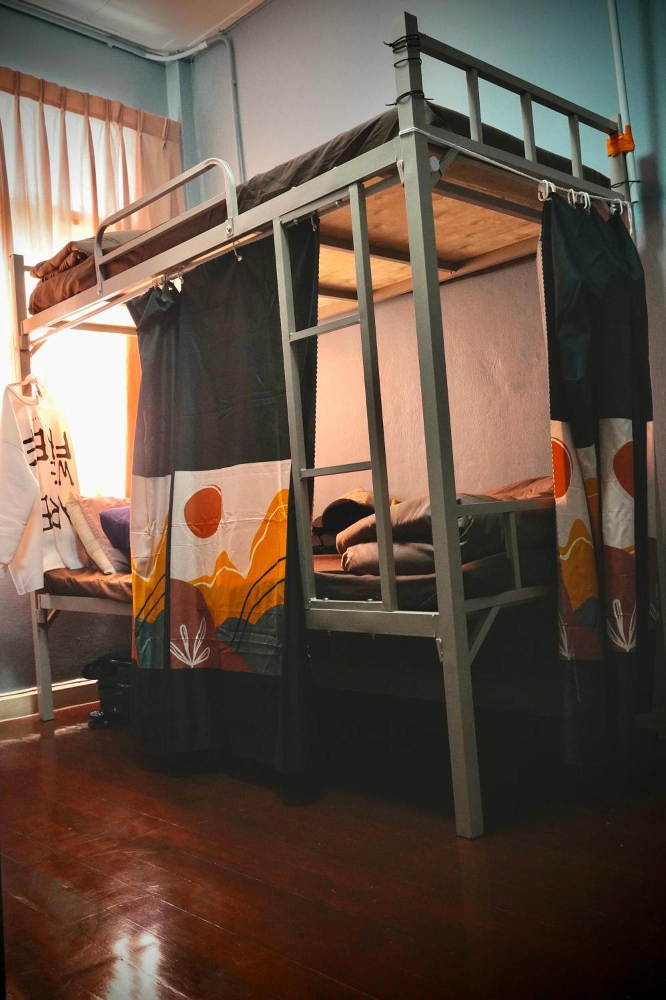 Sura Hostel Bangkok Near Mrt Phra Ram 9 Exterior photo